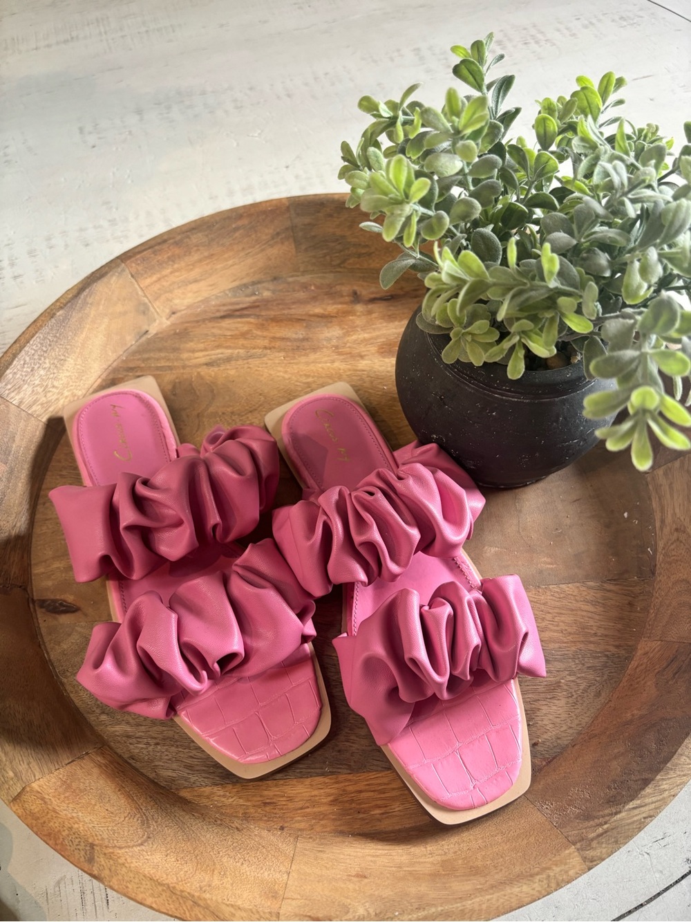Circus by Sam Edelman Pink Ruffle Slide Sandals